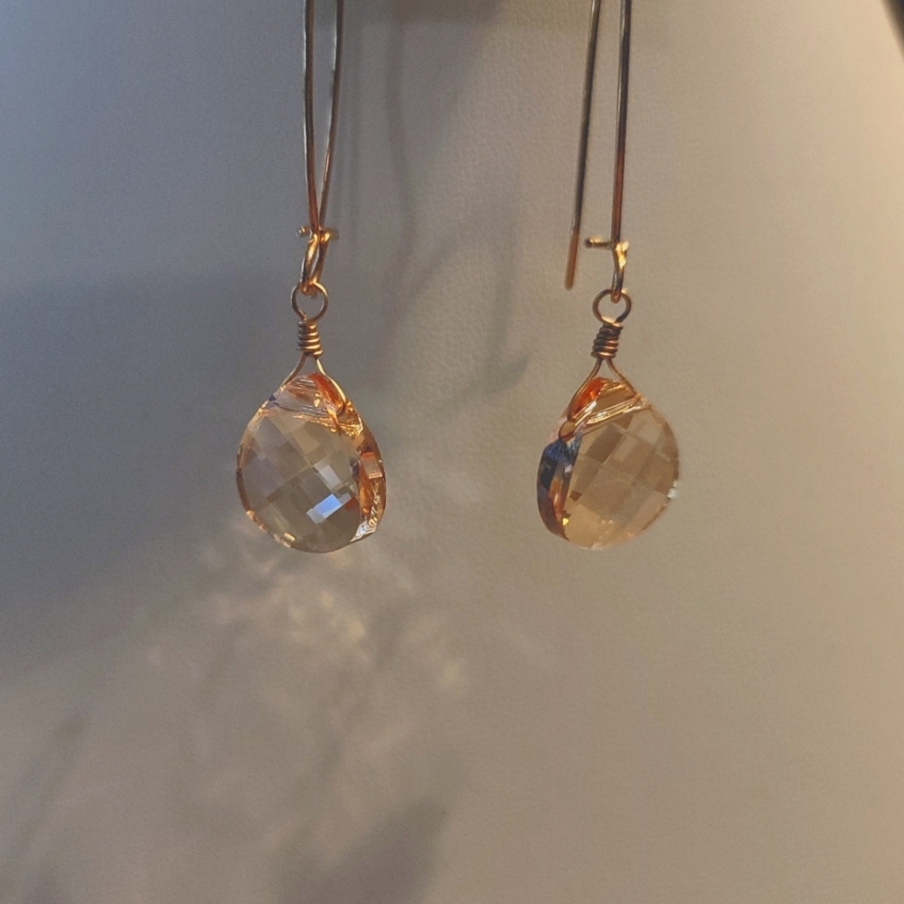 St. Thomas Champagne Color Teardrop Fauceted Glass Dangle Earrings - Picture 3 of 3
